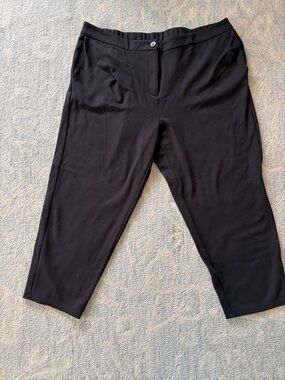 Eileen Fisher Black Pull-On Wide-Leg Capri Pants